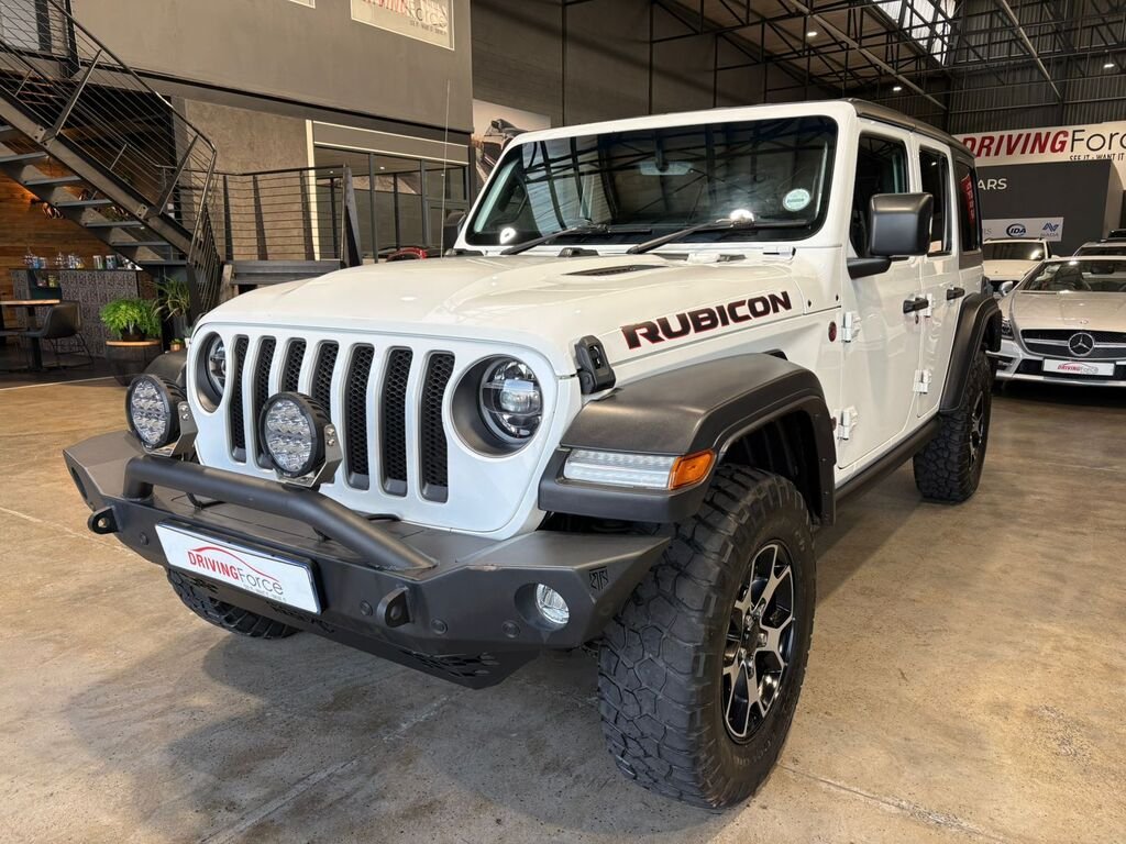 2021 Jeep Wrangler Unlimited Rubicon WRANGLER UNLTD RUBICON 3.6 V6 in White, for sale at Driving Force Cape Town